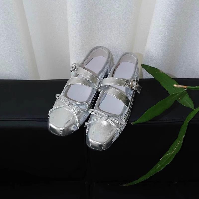 

Французские Новинки~ Серебряные Туфли Мэри Джейн с Квадратным Носком и Бантом из Кожи Женские 2025 Весна Новые Кожаные Балетки 40 серебряный