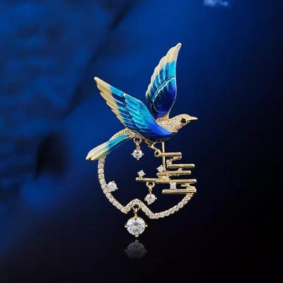 Schwalben-Rückkehr-Brosche, Hochwertige Damen-Brosche mit bemalter Emaille, Brosche mit Nischen-Design, Elegantes Anzug-Accessoire