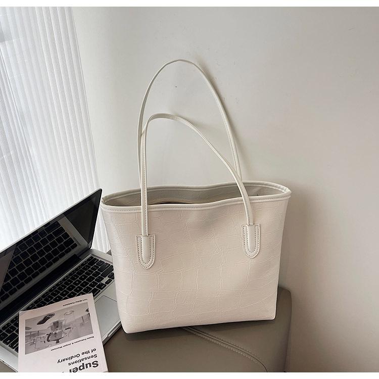 Leisure student soft surface large-capacity bag women's summer new high-end work commuter bag fashionable shoulder tote bag