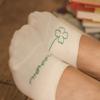 NMOO.OU F04_LUCKY CLOVER FAKE SOCKS_cream