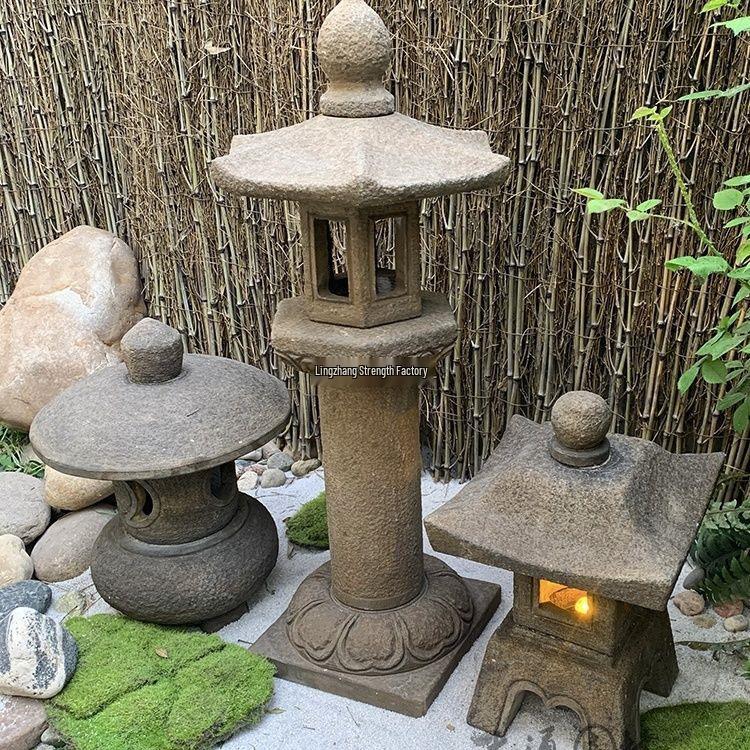 Antique Stone Carving Zen Garden Lantern for Outdoor and Hotel Courtyards