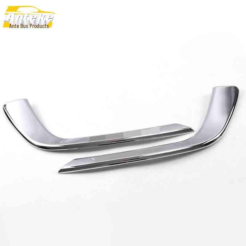 

Хромированная накладка на задний противотуманный фонарь Geely GS