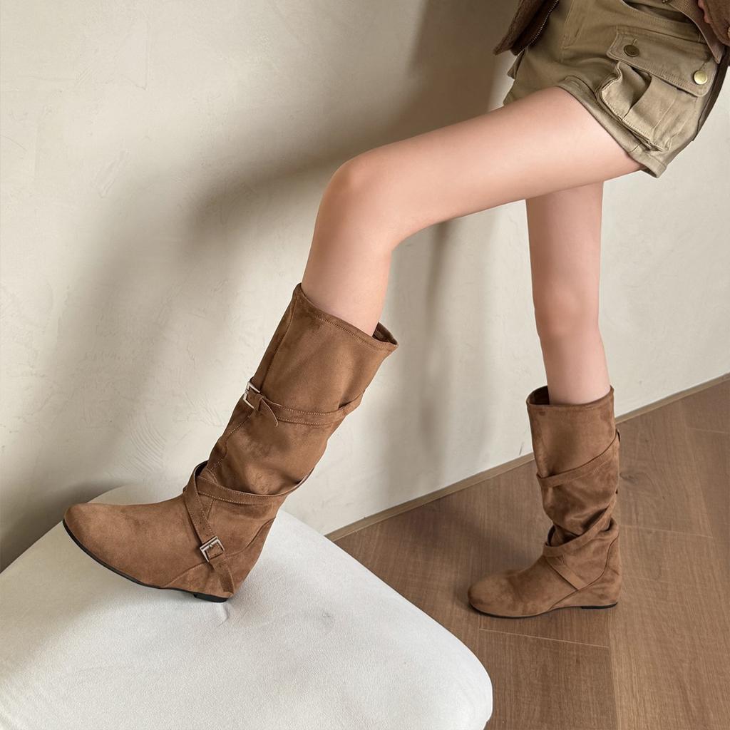 Inner heightening pleated stacking boots women's 2025 autumn and winter new cross buckle belt medium and high western boots long boots knight boots