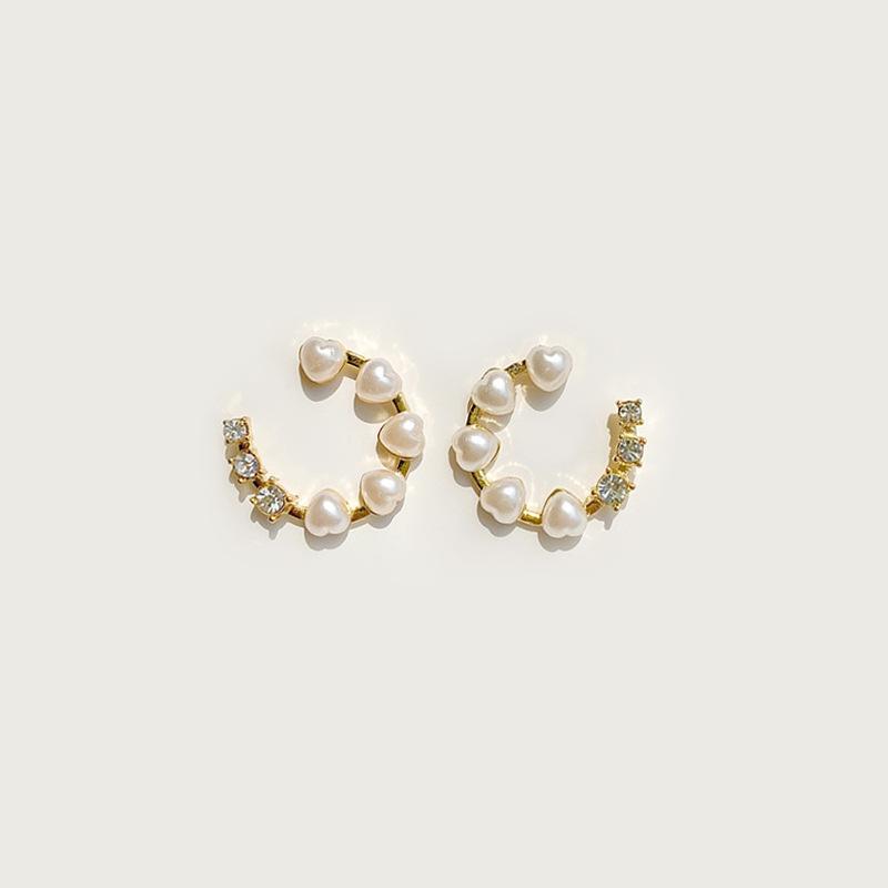 Gold Cat Earrings for Women Rhinestone Cat Stud Earrings Cute Animal Butterfly Earrings Hypoallergenic Ear Accessories Gift for Women