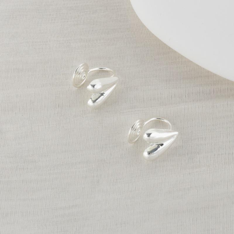 Orecchini Dolci da Fatina Stile Coreano Senza Foro: Design Versatile, Chic e di Alta Gamma per Zampironi.