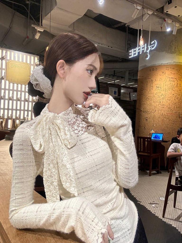 Women's Slim Lace Long-Sleeve Base Layer Top - 2025 Autumn/Winter Collection