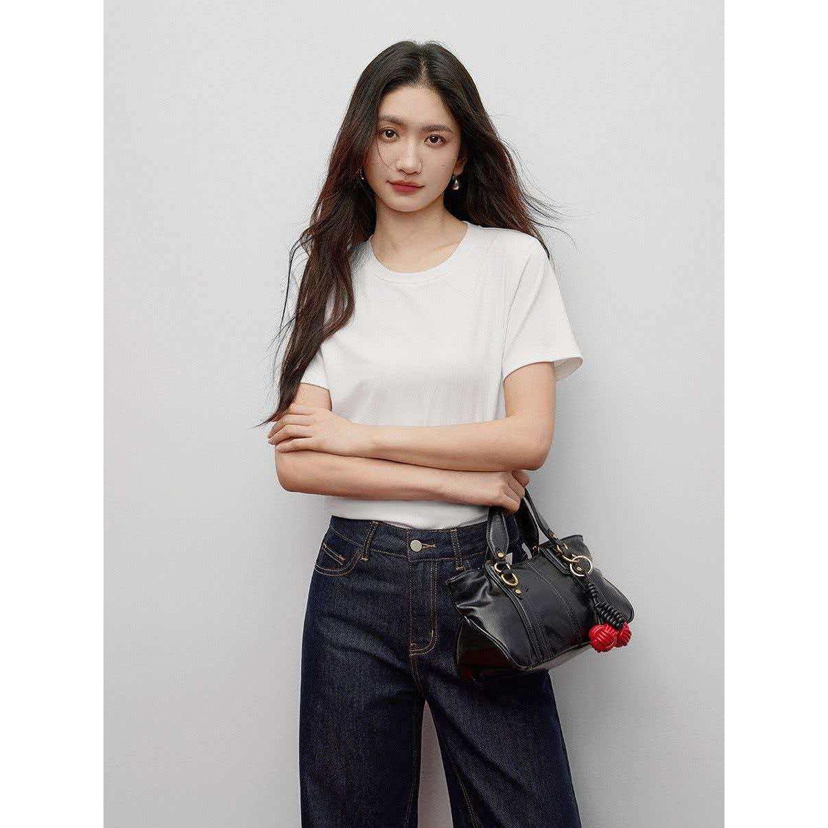 

Cool ice silk short-sleeved T-shirt women s spring and summer new solid color light plate white top M（ 40-50kg ）