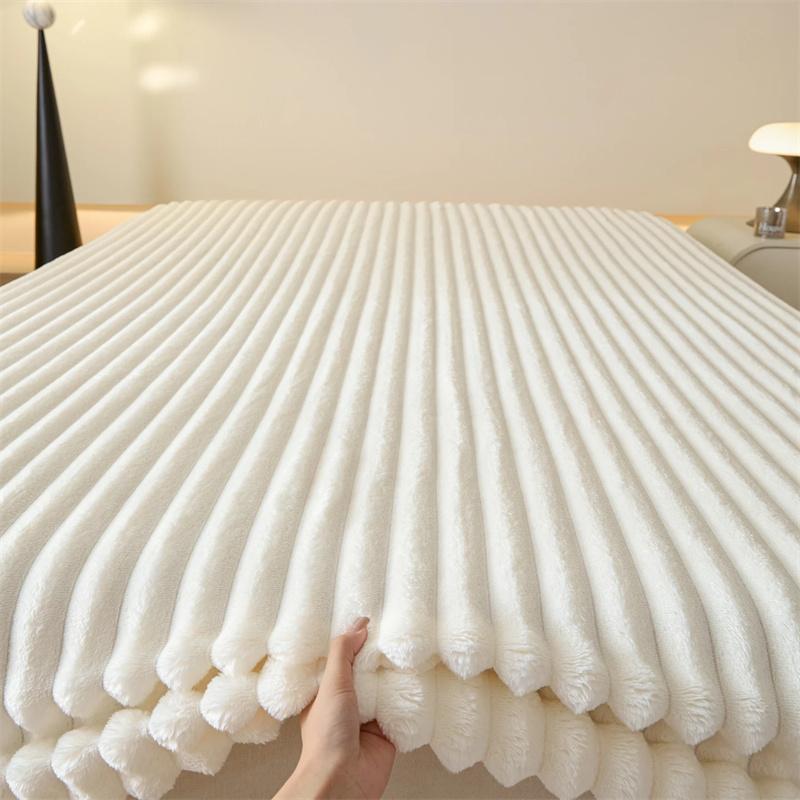 Thicken Bedsheet for Winter Bedcover Fluffy Plush Elastic Mattress Cover Fluffy Fleece Bed Linens Non-slip Mattress Cover