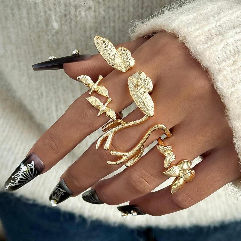 Design Golden Butterfly Antler Ring, Versatile Bird Wing Open Ring Four-piece Set