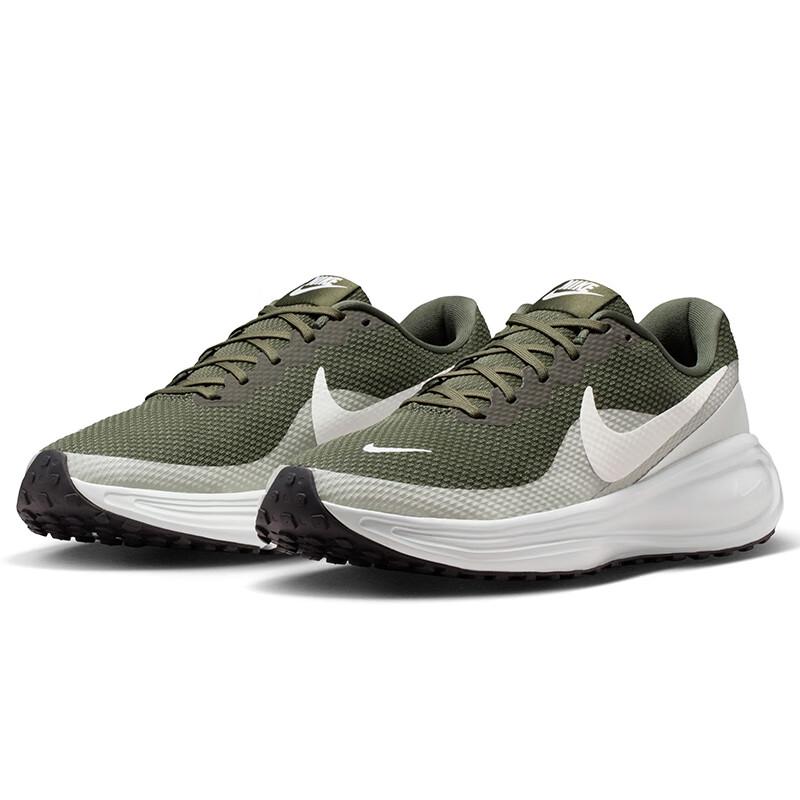 NIKE Men s Revolution 8 Running Shoes 40