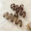 Large Brown Leopard Print Acrylic Wave Hair Claw Clips, Non-Damaging Hair Clips for Women with Thick Hair, Non-Slip Strong Hold