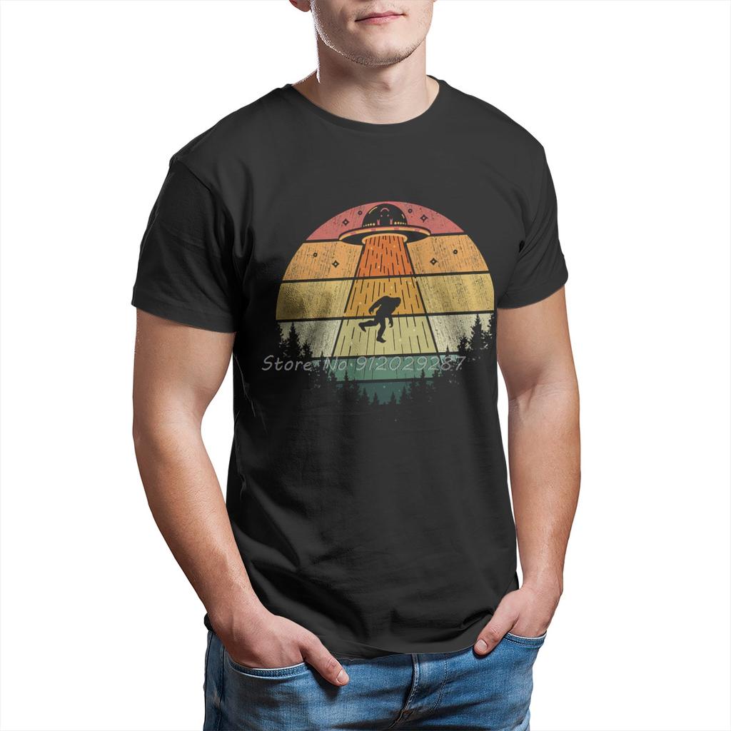 Retro Bigfoot Ufo Entführung Sasquatch Alien Geburtstagsgeschenk T-Shirt Herren T-Shirt Sommer Baumwoll-T-Shirt Tees Streetwear Harajuku