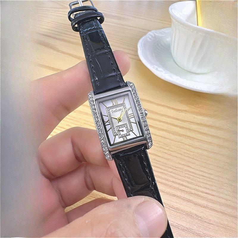 Top Marke Uhr Mode Diamant Außenring Damen Quarzuhren Mode Lederarmband Armbanduhr Montre Femme Dropshipping