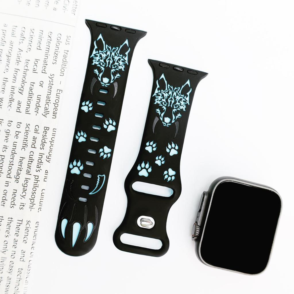 Compatible with Apple Watch 8/7/Ultra/SE Silicone Fang Wolf Band