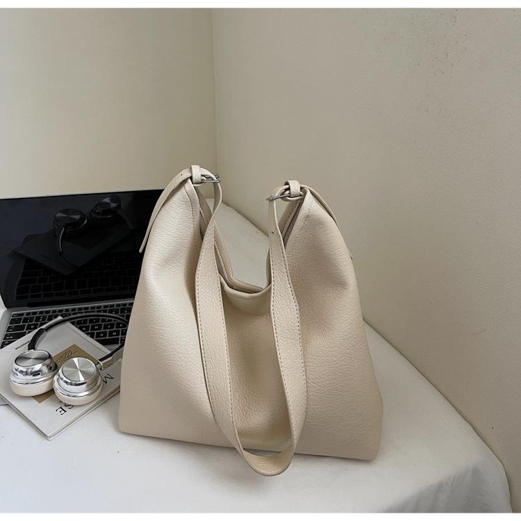 Casual Commuter Tote Bag Korean Version Niche This Year Popular Large-capacity Texture Versatile Single Shoulder Underarm Temperament Women's Bag