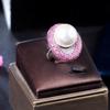 Cmm jóias tamanho ajustável micro pave rosa vermelho zircônia cúbica brilhante feminino grande oval anéis de pérola artificial para festa de casamento