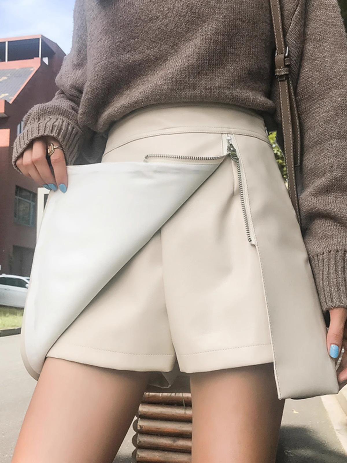

2023 Autumn/Winter Women s High-Waist PU Leather Irregular A-line Skirt M