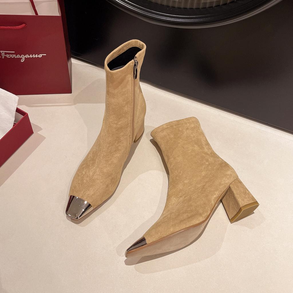 Grobklobige Absätze Damenstiefeletten neues Herbstdesign Metallspitze Wildleder hohe Absätze elastische dünne Stiefel