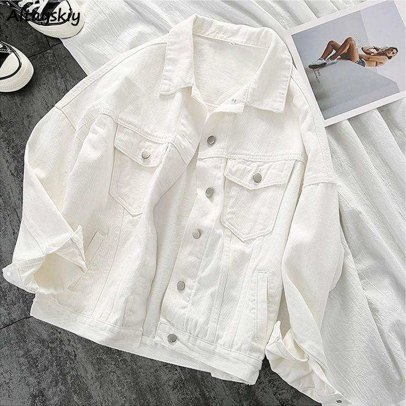 

Женская джинсовая модная куртка