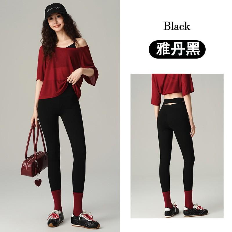 High-Waisted Seamless Leggings Women Slim Fit Nine-Third Length Yoga Pants With Wide Waistband Lightweight Stretchy Nylon