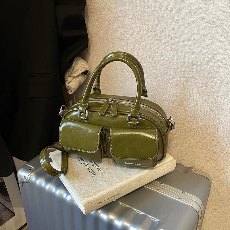 Small Bag Women's Autumn and Winter Retro New Niche Versatile Messenger Bag Premium Pillow Bag