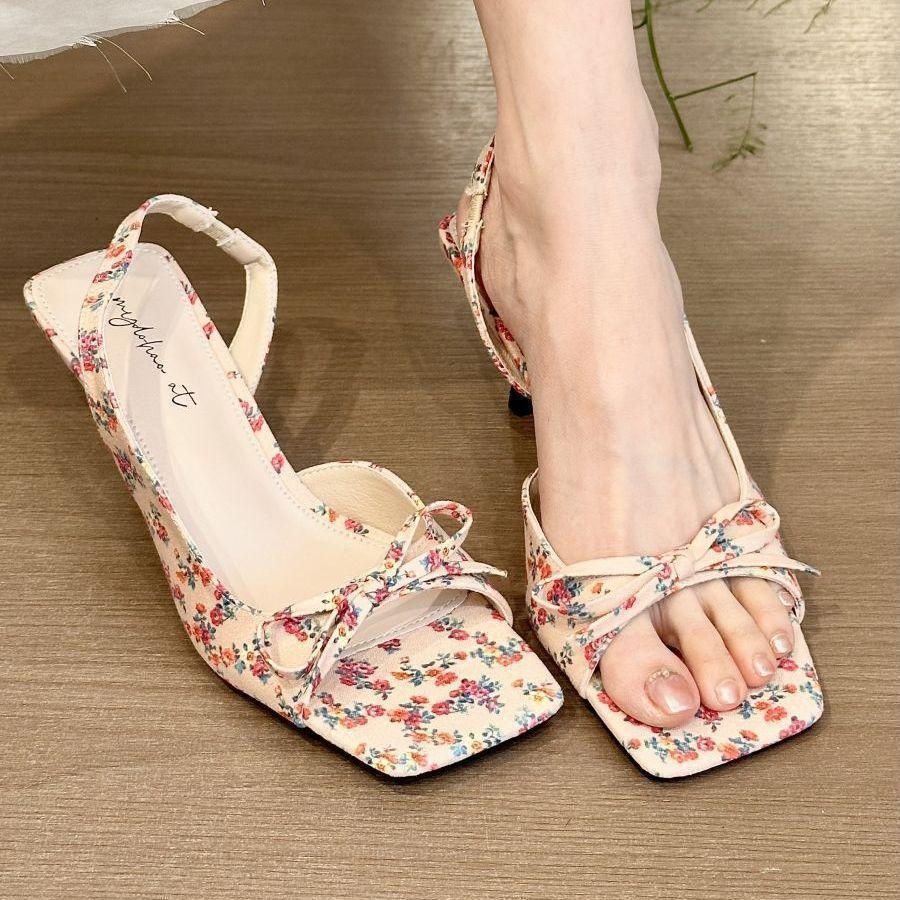 Japanese gentle height increase and thin open-toed sandals summer new sweet bow floral temperament square head high heels