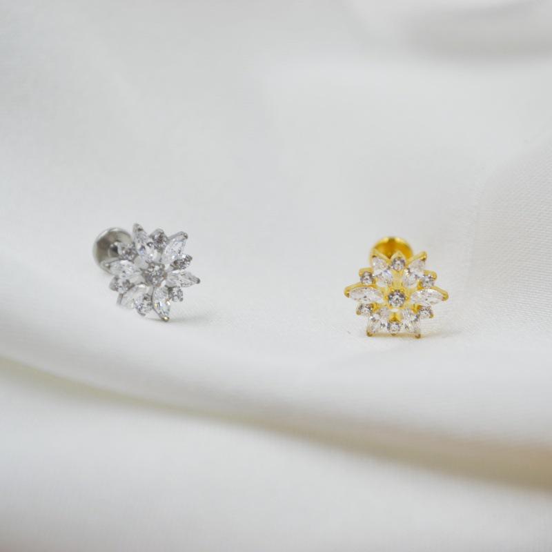 G23 Titanium Zircon Flower Lip & Ear Cartilage Stud Piercing Jewelry