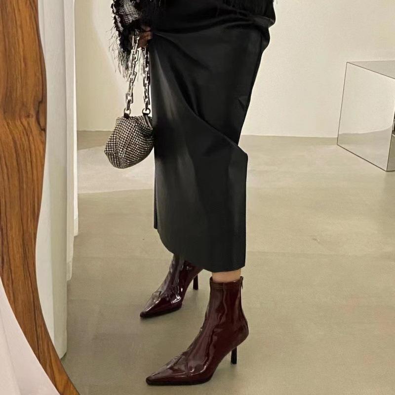 

2025 new pointed rear zipper short boots thin heel medium tube elastic thin boots black patent leather bright leather high heel boots 40 бордовий