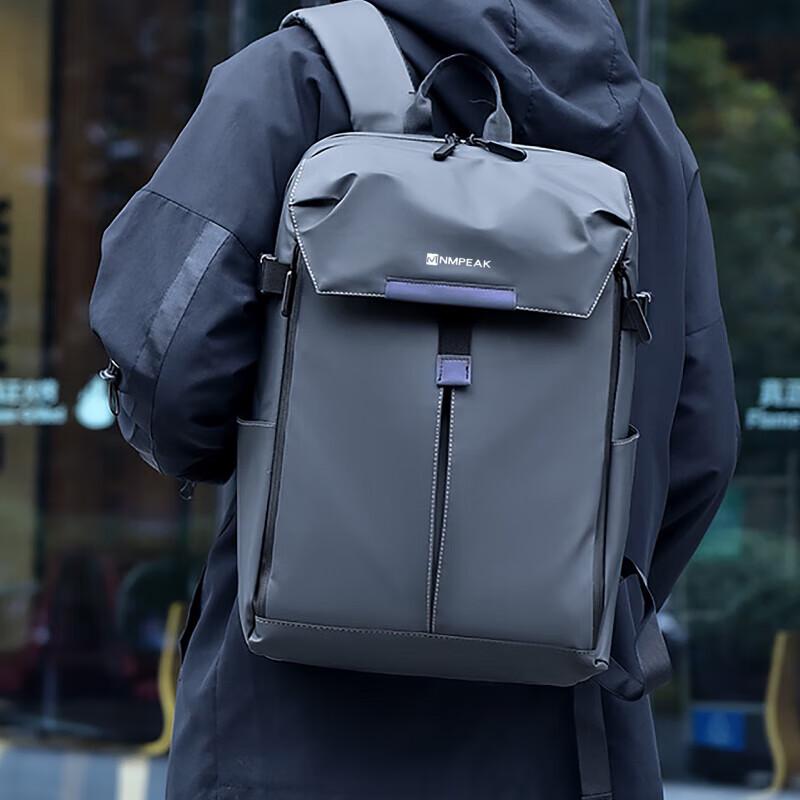 

DASPAN NMPEAK 17-inch Expandable Sports Backpack 17-inch