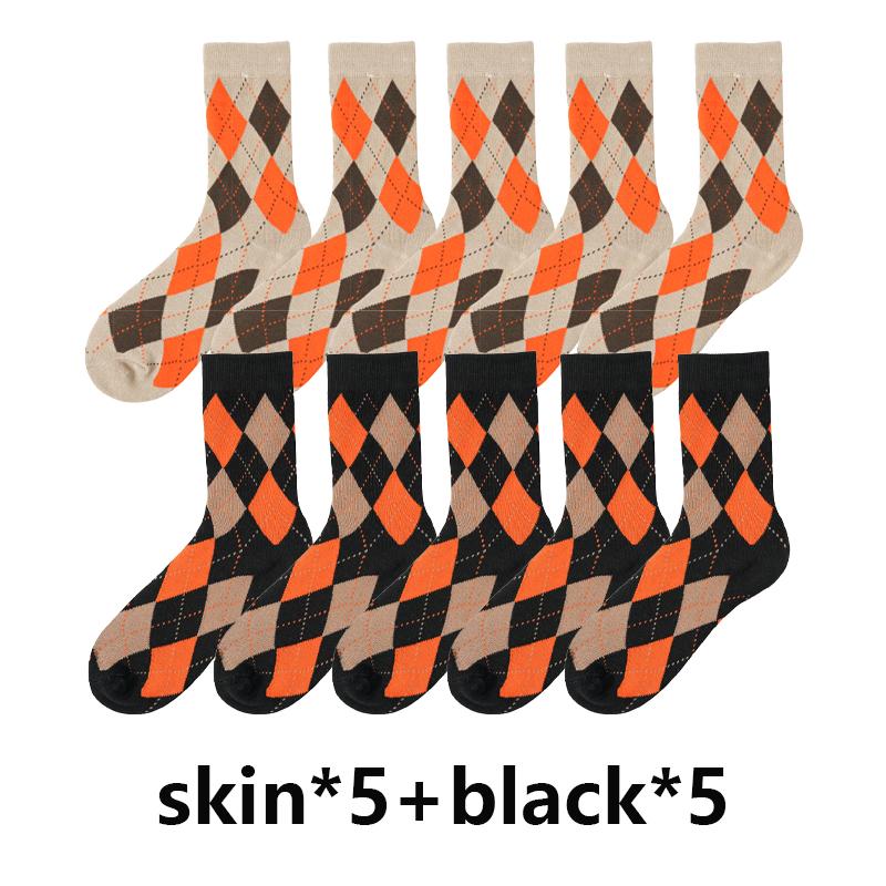 10 par/parti Damstrumpor med ränder Hög kvalitet Rutmönster Diamantmönster Harajuku Kammad Mellanhöga Färgstarka Bomullsstrumpor