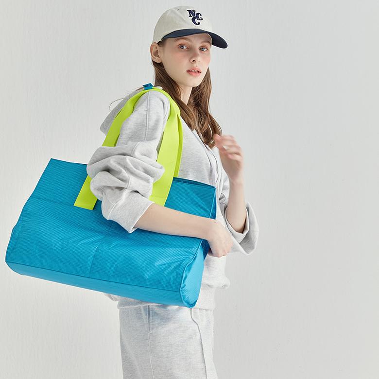Leadraw A Shoulder Bag Blue