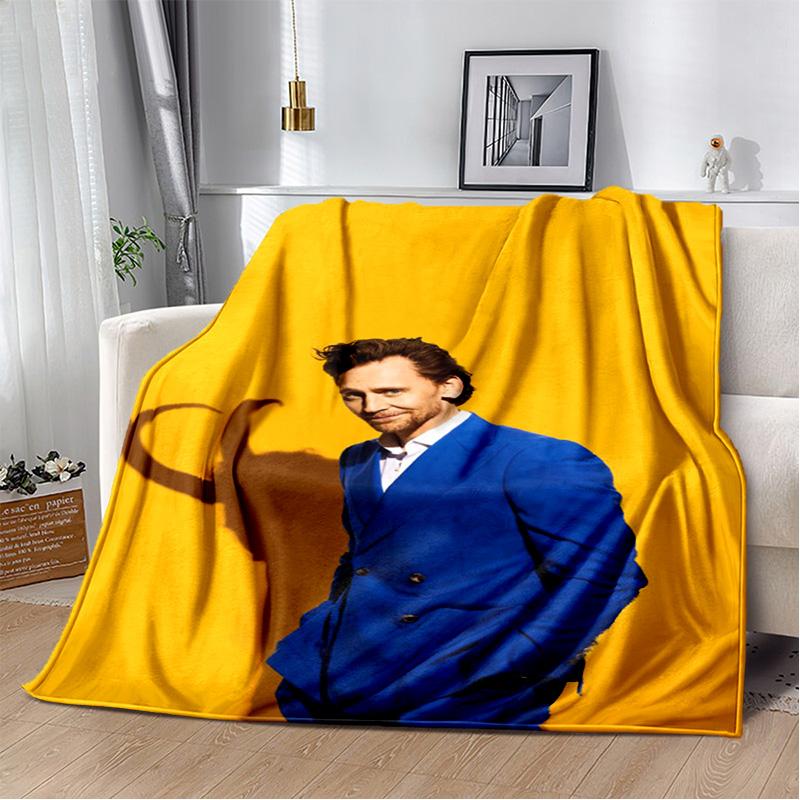 Tom Hiddleston Collage Plaid Actor Soft Plush Blanket,Flannel Blanket Throw Blanket for Living Room Bedroom Bed Sofa Picnic kids