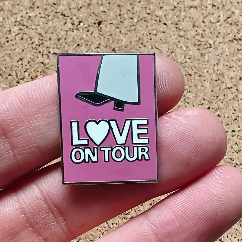 Popular Music Art Enamel Pins Rock Band Cartoon Brooches Backpack Decoration Lapel Badge Gifts For Good Friends