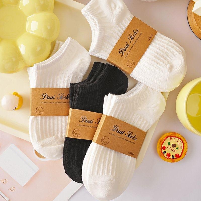 5 Pairs of Female Spring and Summer Thin Vertical Stripe Simple Sweat Absorption Invisible Socks