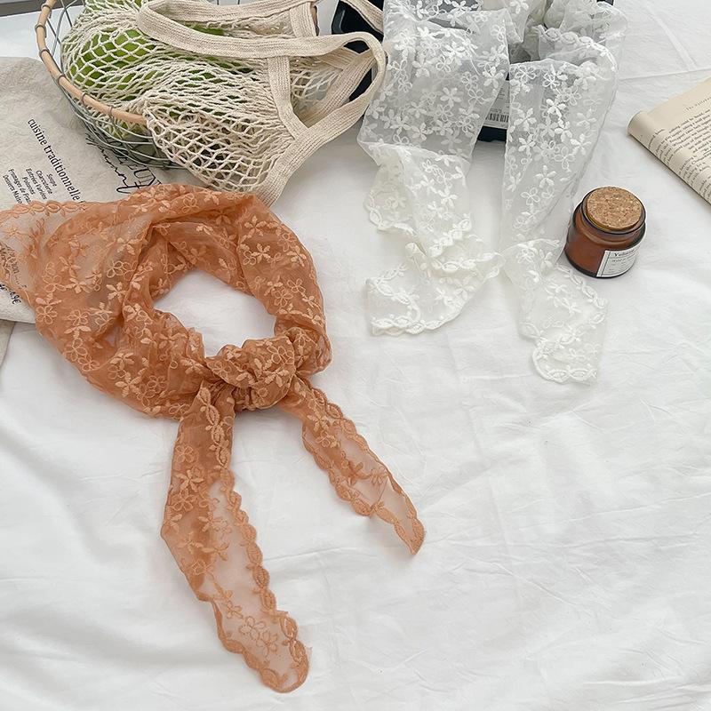 Summer Lace Triangular Scarf Sweet Leaf Scarf for Women Travel Photography Headscarf