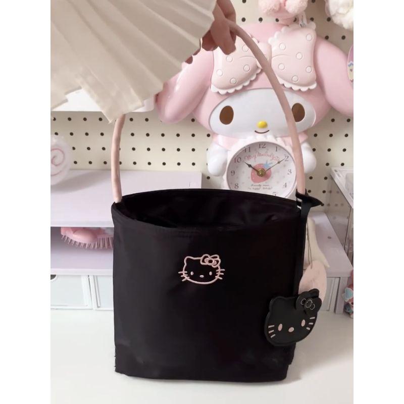 

Милые сумки-ведра Wild 2025 Новое поступление Минималистичная вышивка Рабочая одежда Рабочие мелочи Маленькая сумка для переноски Удобная сумочка Small size black + kitty pendant