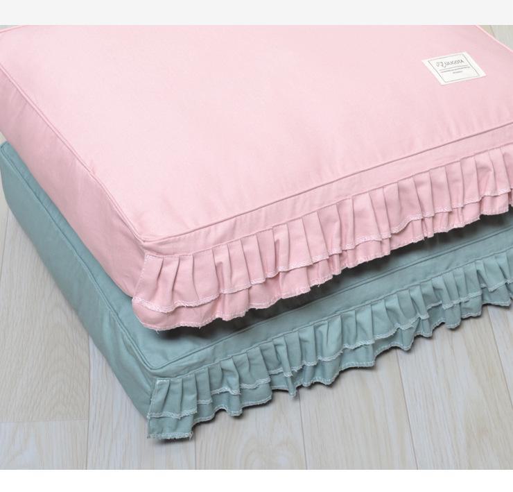 Ruffled Washable Thickened Dog and Cat Bed Mat