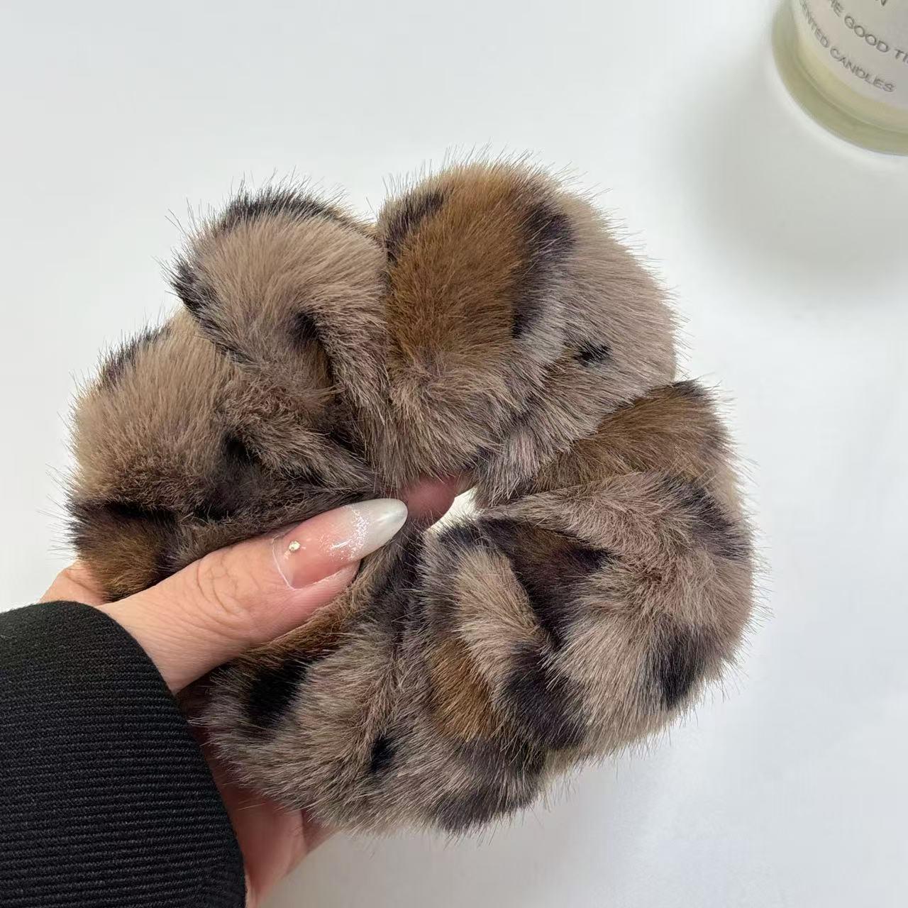 

2024 Французская ретро-резинка для волос и повязка на голову из искусственного меха норки на осень/зиму