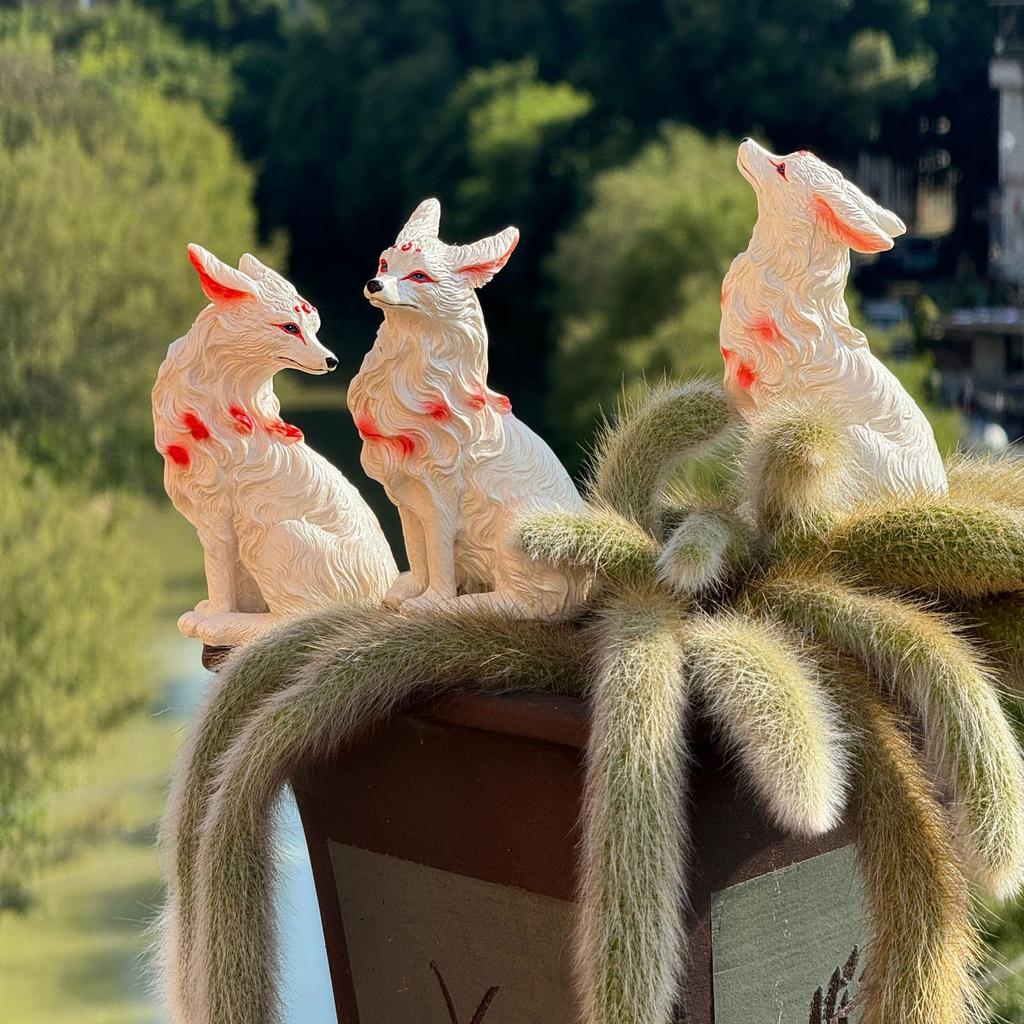 MAXYA Nine-Tailed Fox Figurine, Resin, Waterproof, Animal Ornament, Tamamo-no-Mae, Nine-Tailed Fox Princess, Lucky Charm, for Entrance, Altar, Prayer,