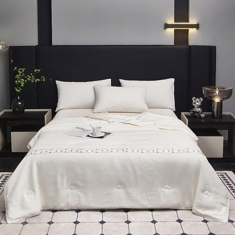 Jin Si Li Floral Tussah Silk Quilt 180×210cm