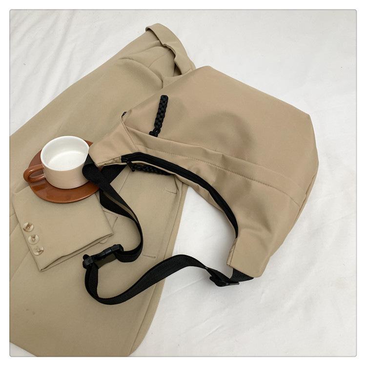 Literarische Nylon-Knödel-Tasche große Kapazität neue Mode Pendler-Umhängetasche trendige einfarbige Schultertasche Damentasche