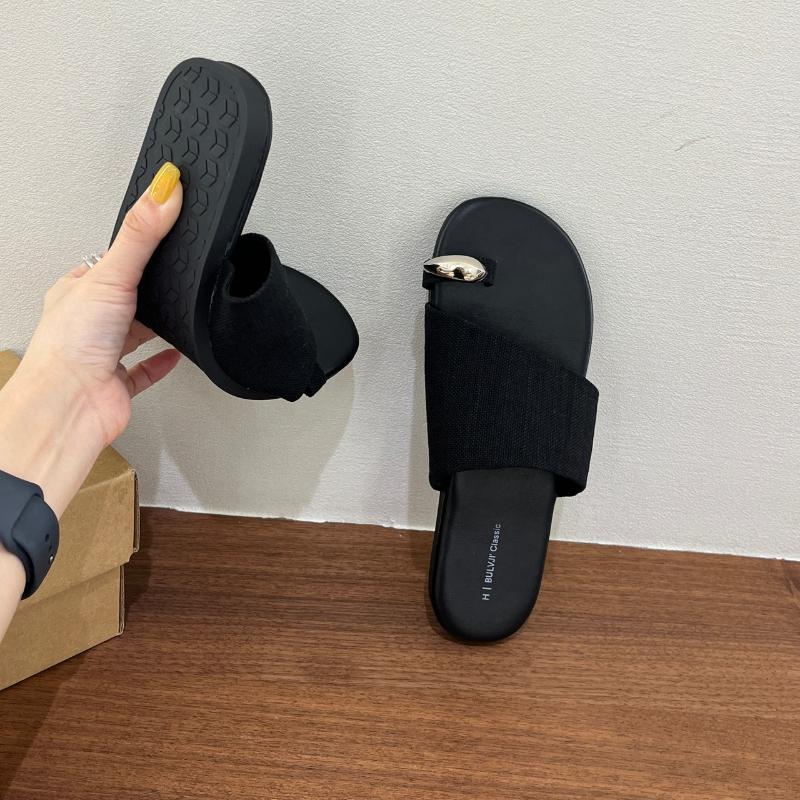 

Модный тренд Женские шлепанцы с перемычкой для пальца Летние Классические Модные Женские Повседневные Уличные Шлепанцы Без Застежки Нескользящие Мягкие Женские Шлепанцы на Плоской Подошве 40 чёрный