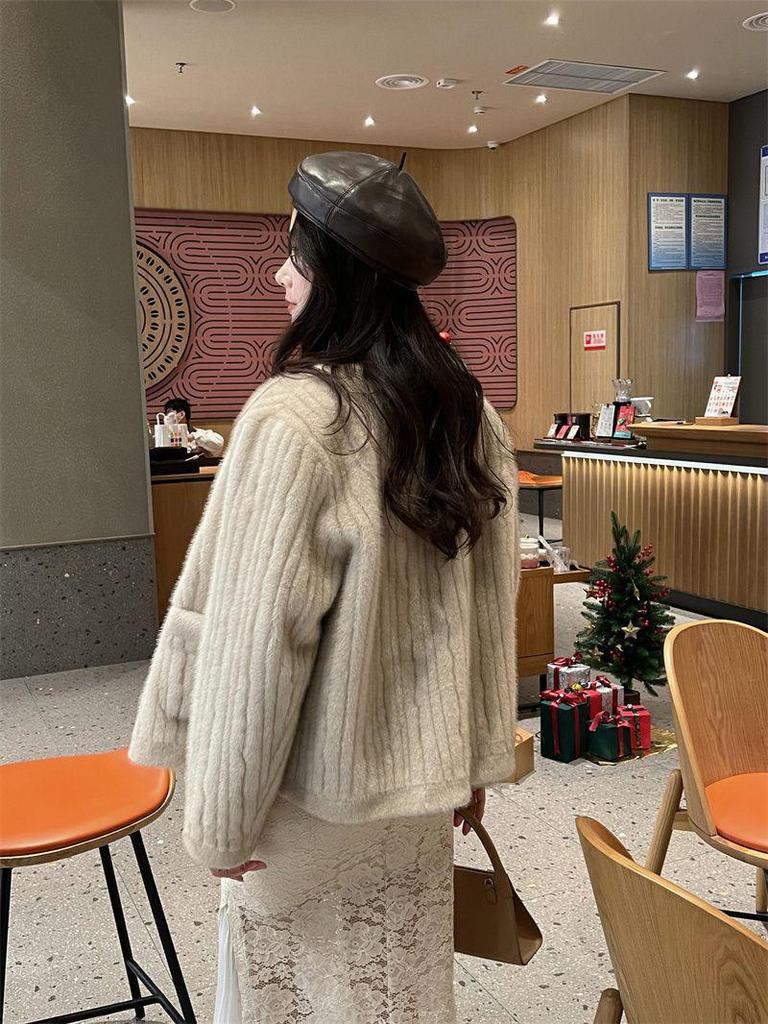 2024 Autumn/Winter Women's Faux Mink Stripe Cardigan: Round Neck, Long Sleeve, Socialite Lazy Style