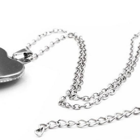 Korean Pop Hunters Necklace Anime Merchandise Necklace Cute Heart Pendant Anime Girl Group Necklace Gift for Movie Fans