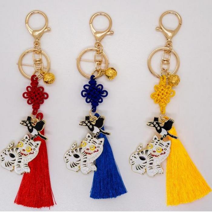 DIO Hojakdo Tiger Keyring – Traditional Korean Magpie & Tiger Folk Art Charm