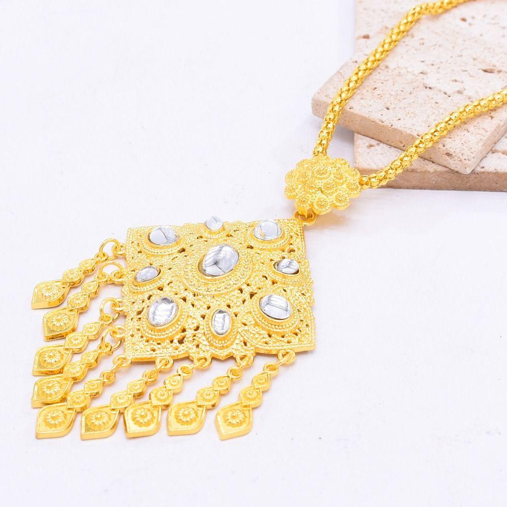 Zinc Zinc Alloy Gold Plated Jewelry Set Thai Women Jewelry Suit Sweet Necklace Earrings Set  Gift