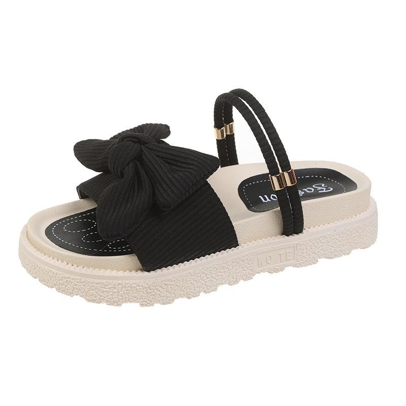 Two wearing sandals female summer flat-bottomed fairy fashion new student fashion thick-soled beach cool slippers