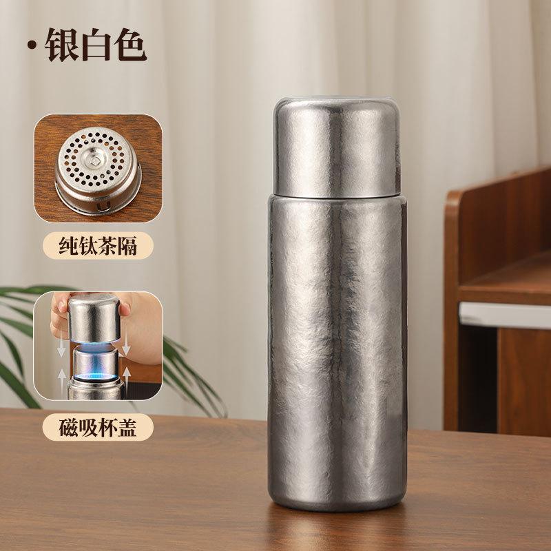 

Double-layer pure titanium insulated cup - Home use outdoor large-capacity portable drinking bottle 480ml