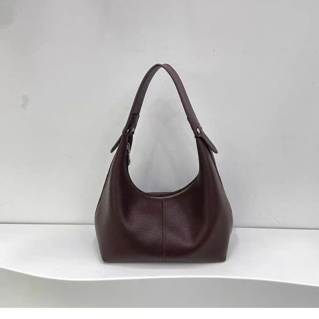 

Commuter women s bag 2025 new spring handbag shoulder bag Korean version contrasting simple PU soft leather dumplings armpit bag for women