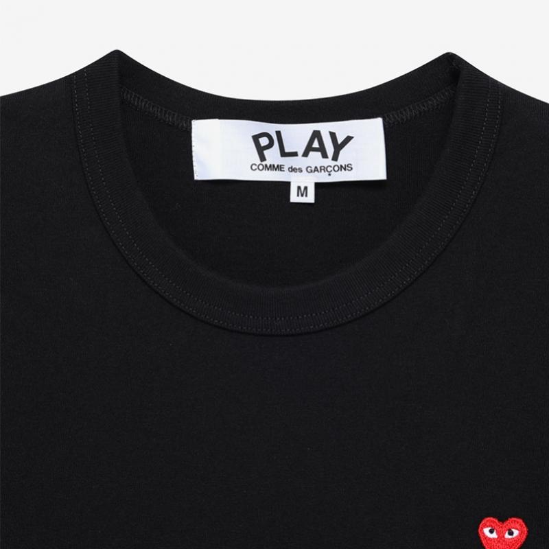 Comme Des Gar Ons Play Small Red Heart Tee Ax T304 051